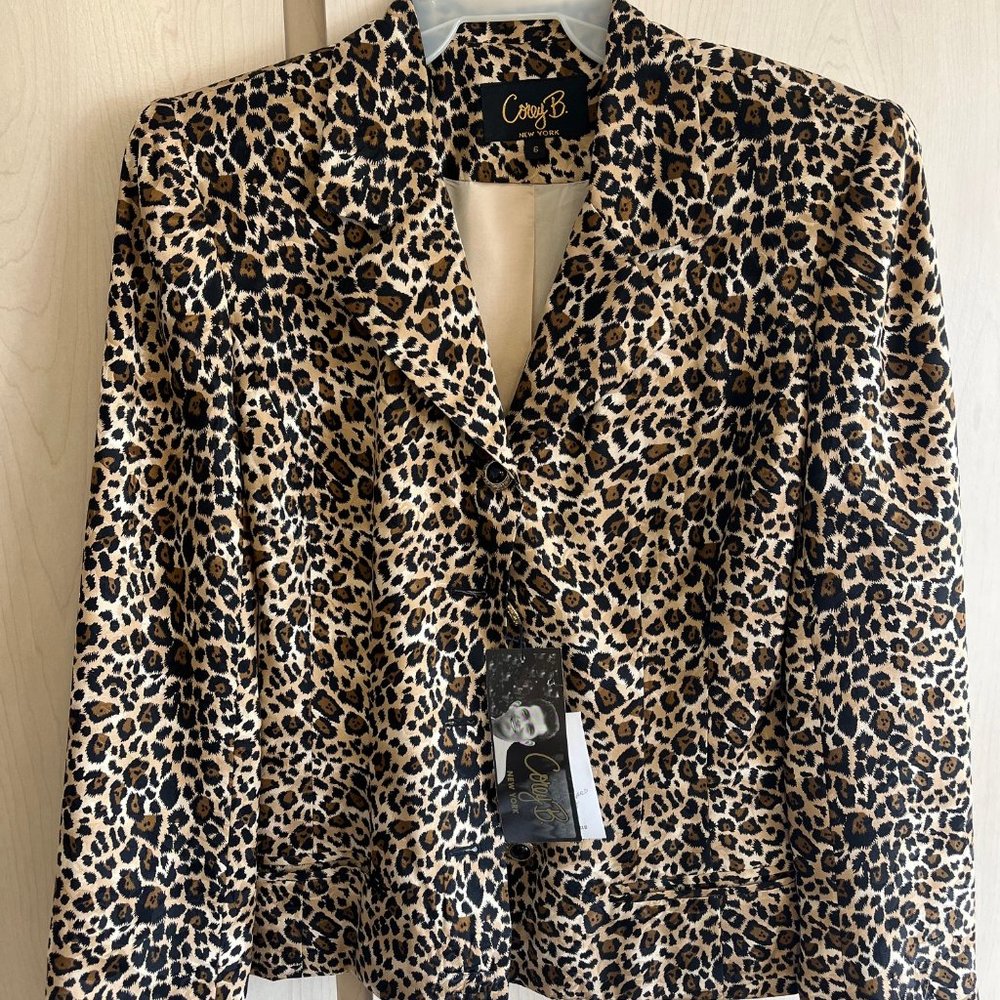 New Corey B 100%‎ Silk Blouse Jacket Size 6 Sm. Vintage Animal Leopard Print NWT